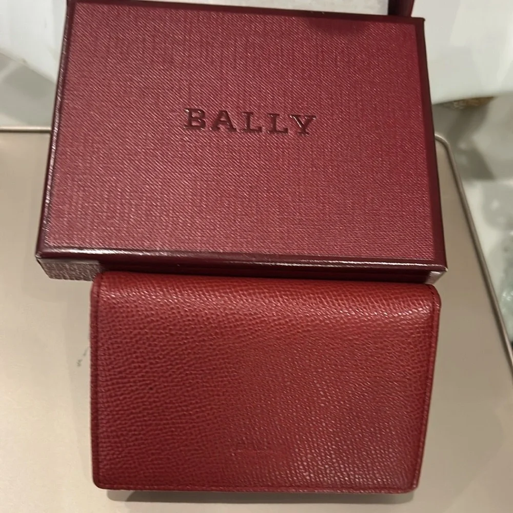 Bally Red Leather Card‎ Holder